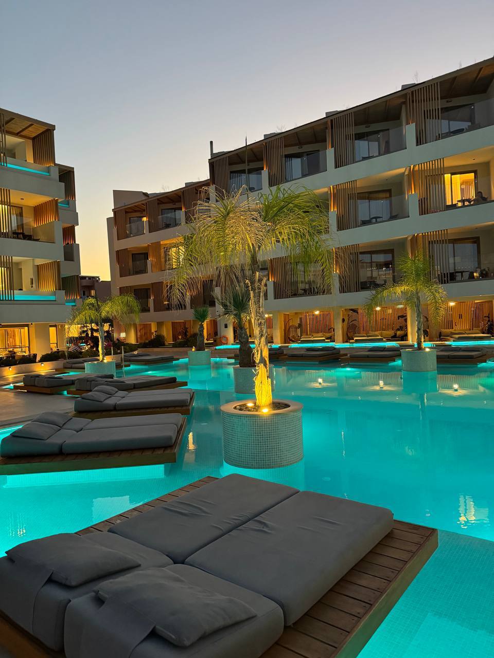 akasha beach hotel & spa 1